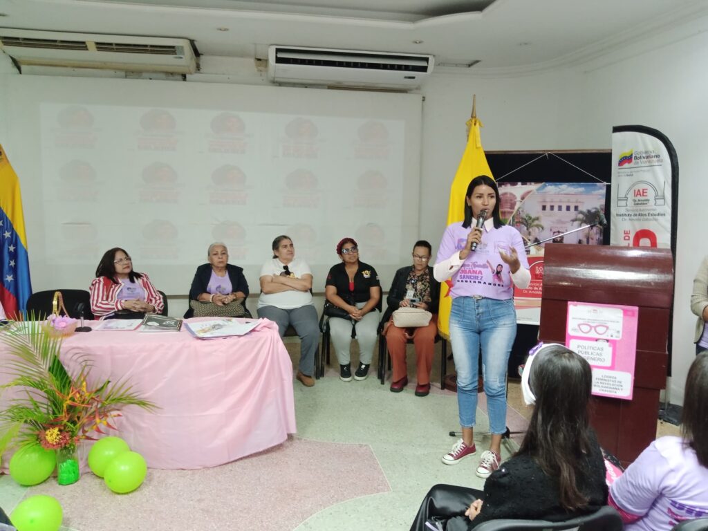 El IAE certificó a lideresas aragüeñas con el diplomado “Desarrollo Integral de la Mujer y Género”