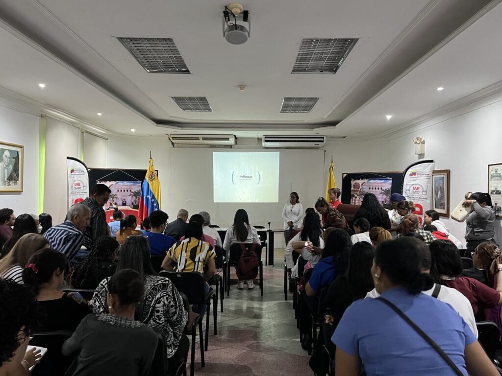 IAE Dr. Arnoldo Gabaldon impulsa curso de Lenguas de Señas Venezolana
