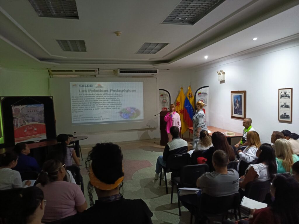 IAE brinda capacitación en docencia universitaria a los profesionales de la salud