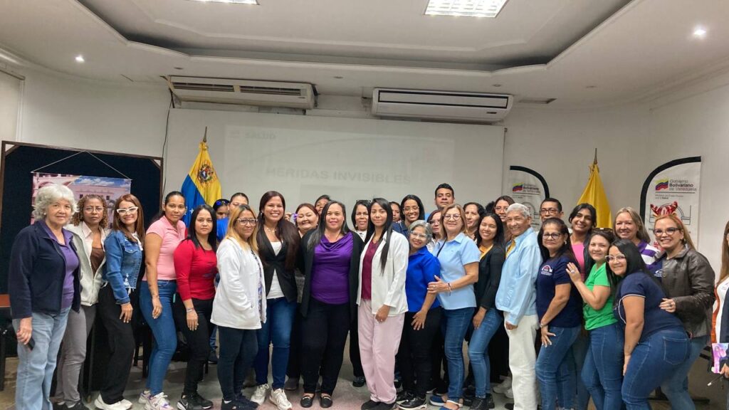 SAIAE Dr. Arnoldo Gabaldon promueve en conversatorio la integridad mental de la mujer