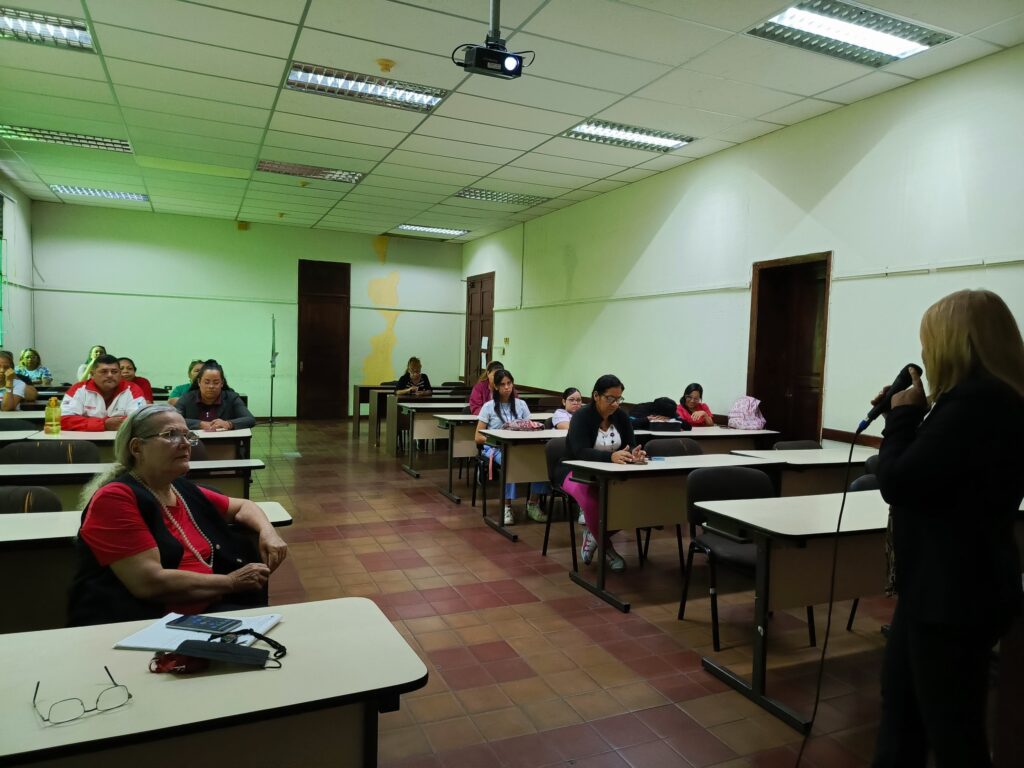 SAIAE Dr. Arnoldo Gabaldon realiza taller para combatir la Violencia Obstétrica