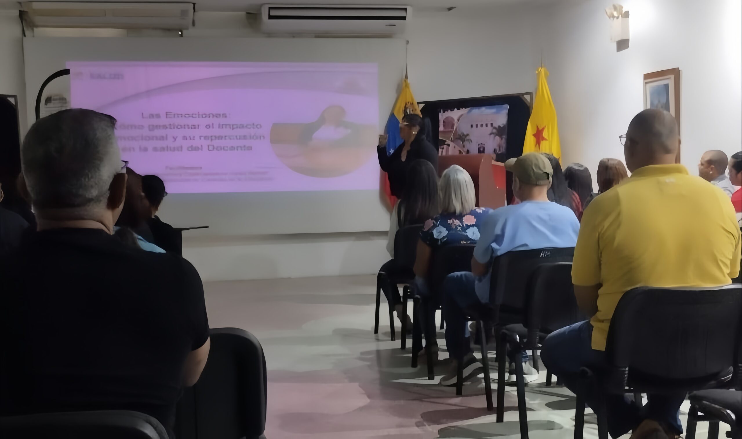 SAIAE imparte taller para fortalecer la salud emocional del docente