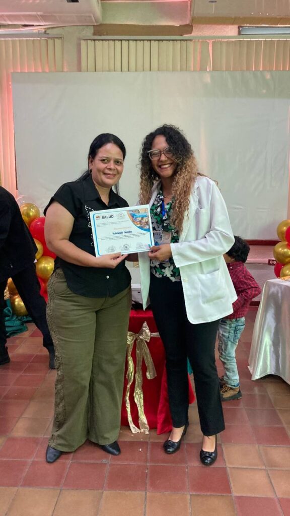 photo_4994766908070497244_y