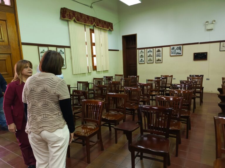 photo_4927008623540505519_w