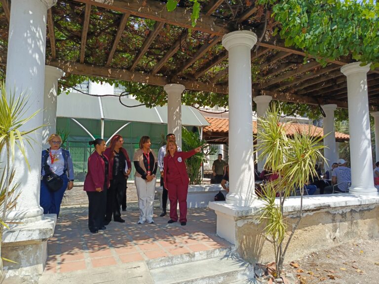 photo_4927008623540505538_w