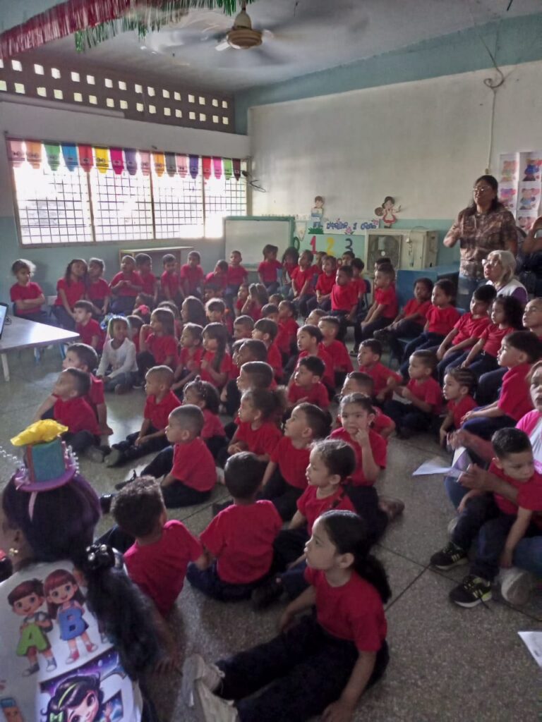 photo_4931481350942952369_y