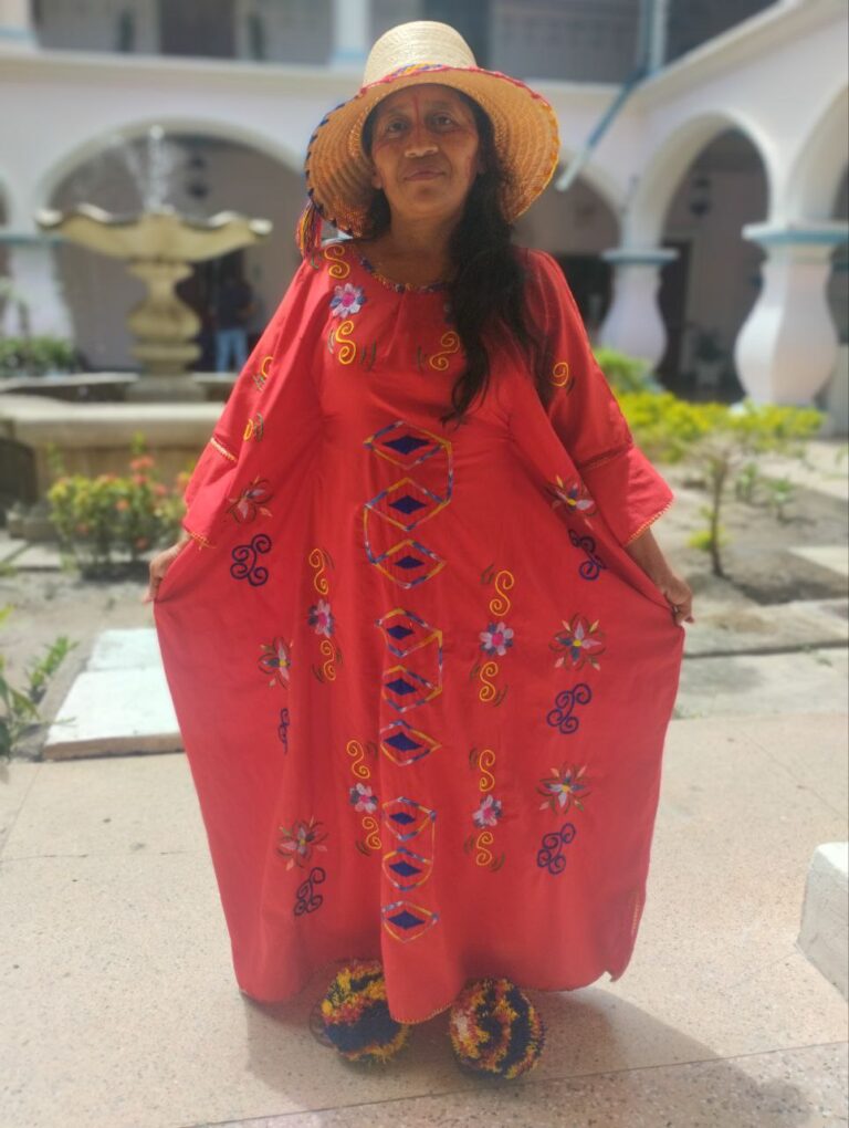 photo_4969783104784501662_y