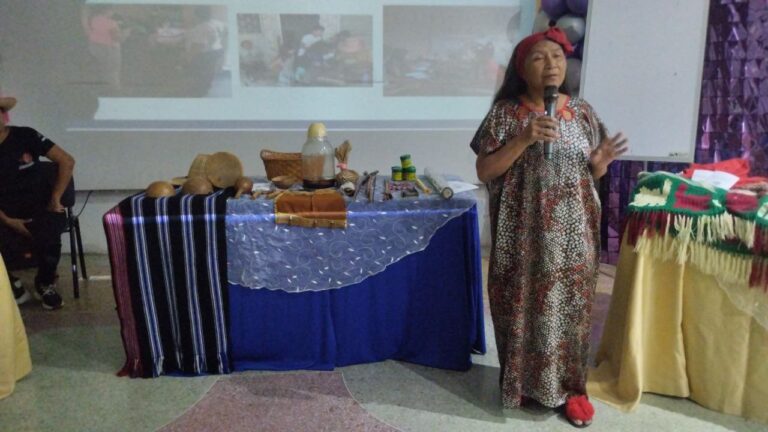 photo_4969783104784501666_y