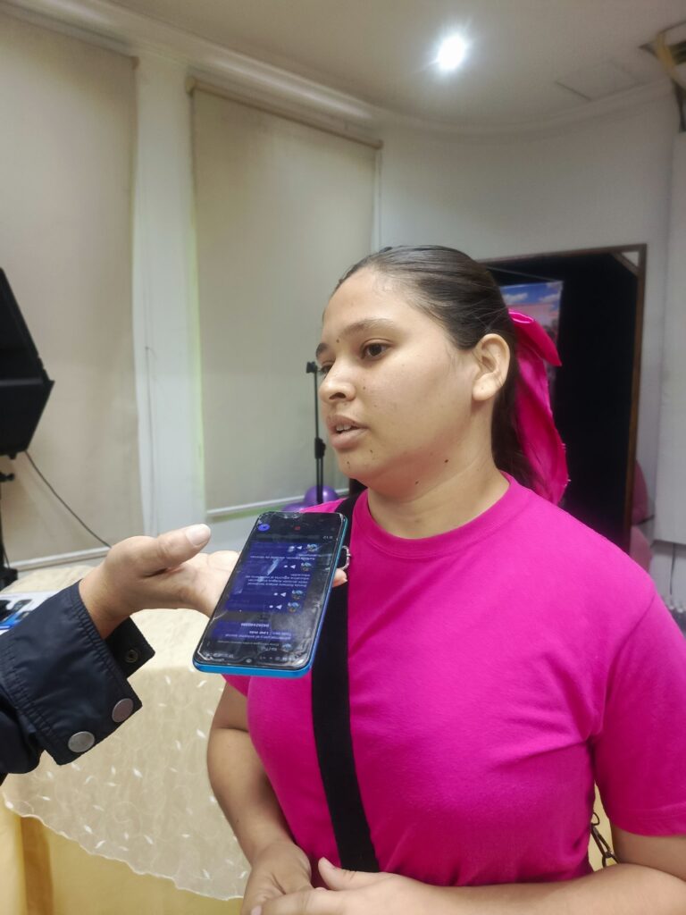 photo_4970117334844509088_w