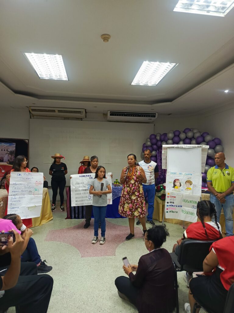 photo_4970117334844509115_w