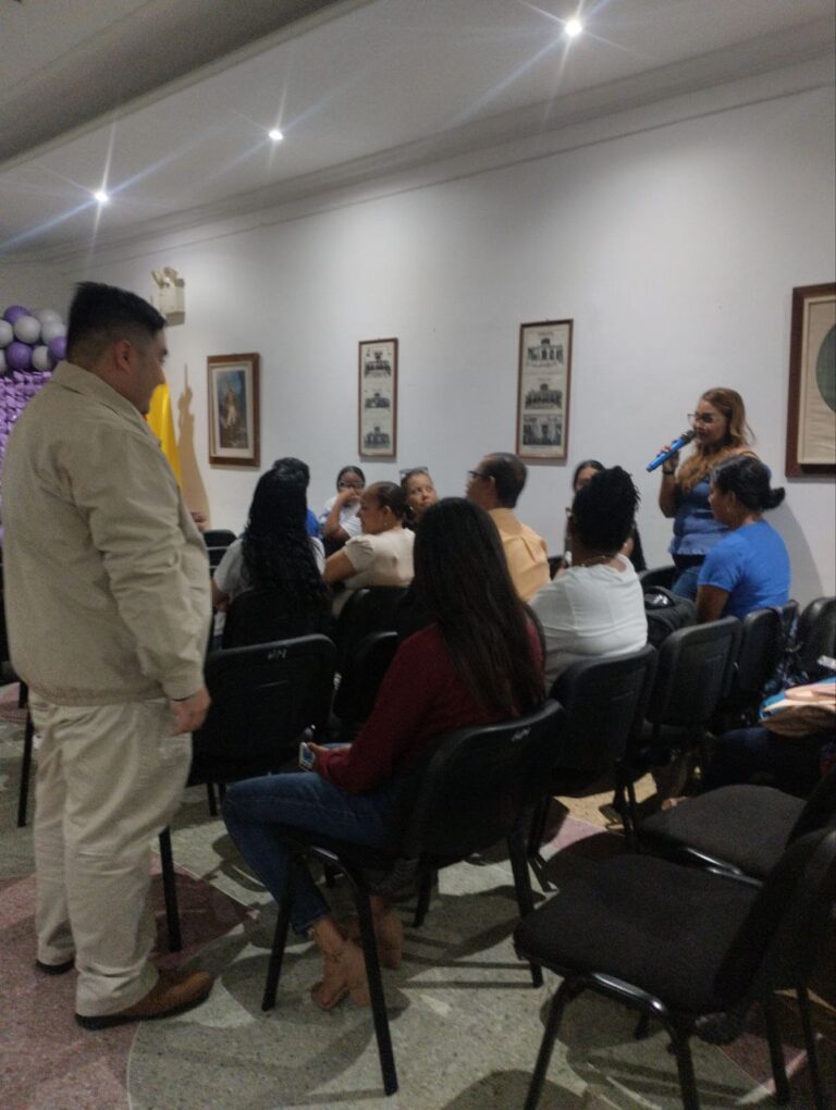 photo_4988204795042663579_y